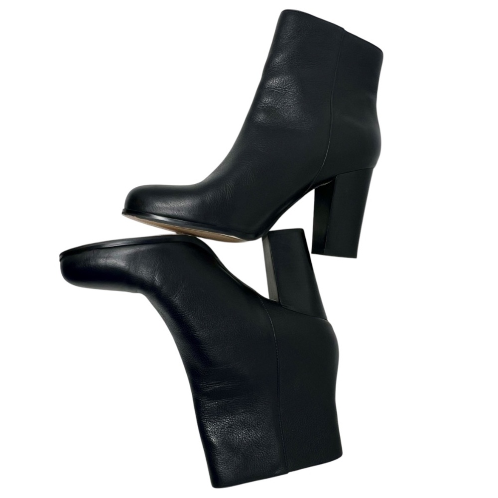Michael Kors Women's Margaret Black Leather Zip Up Ankle Boot size 10 - Picture 4 of 12